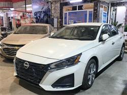 نيسان ألتيما